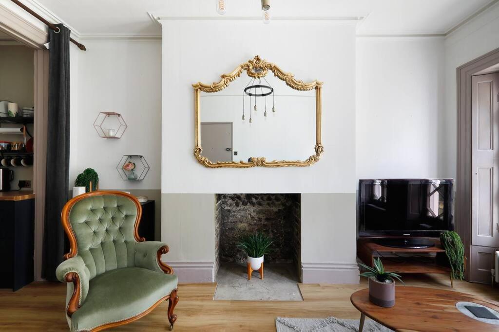 Stunning 2 Bedroom Flat 8min Walk From The * Brighton